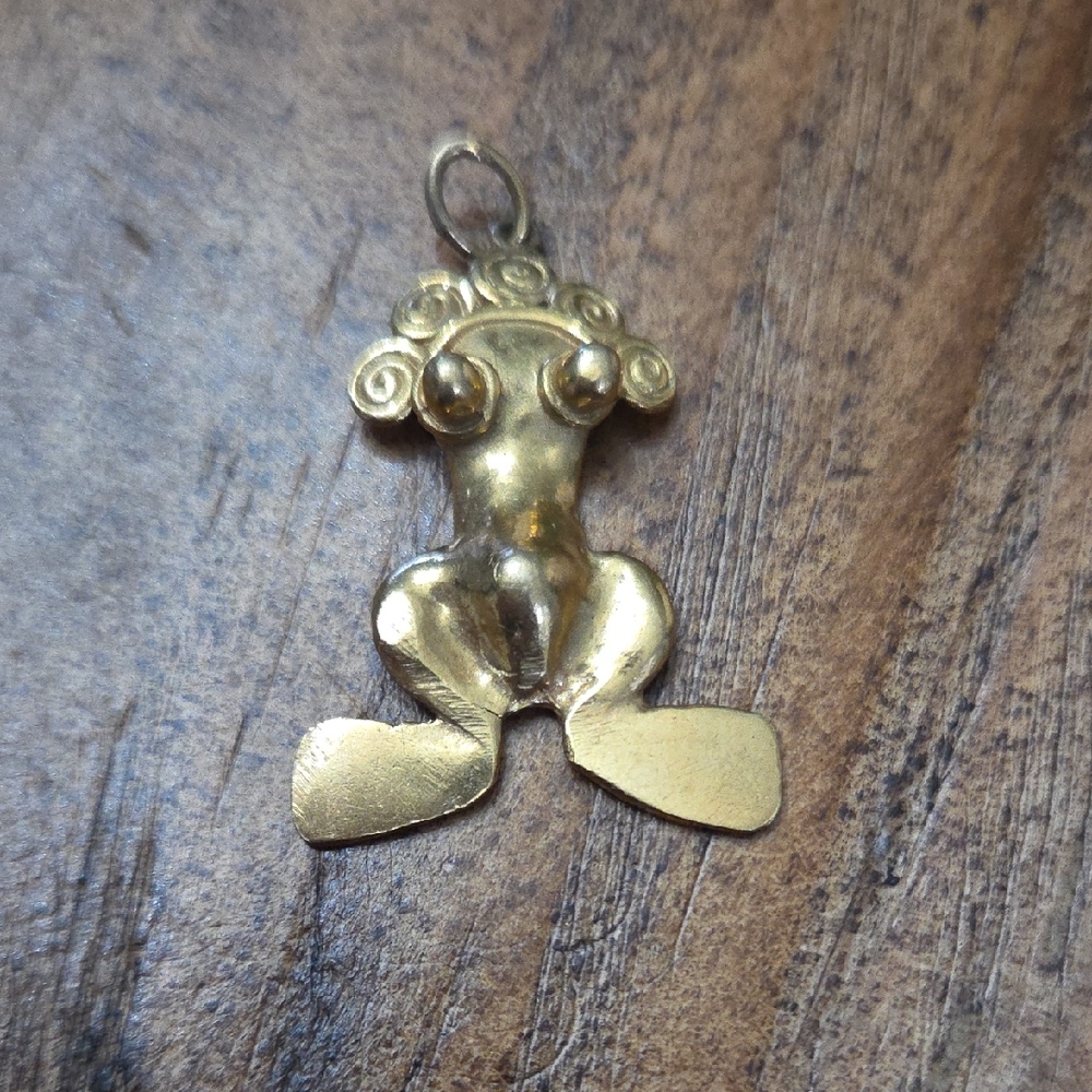 Gold Frog Pendant